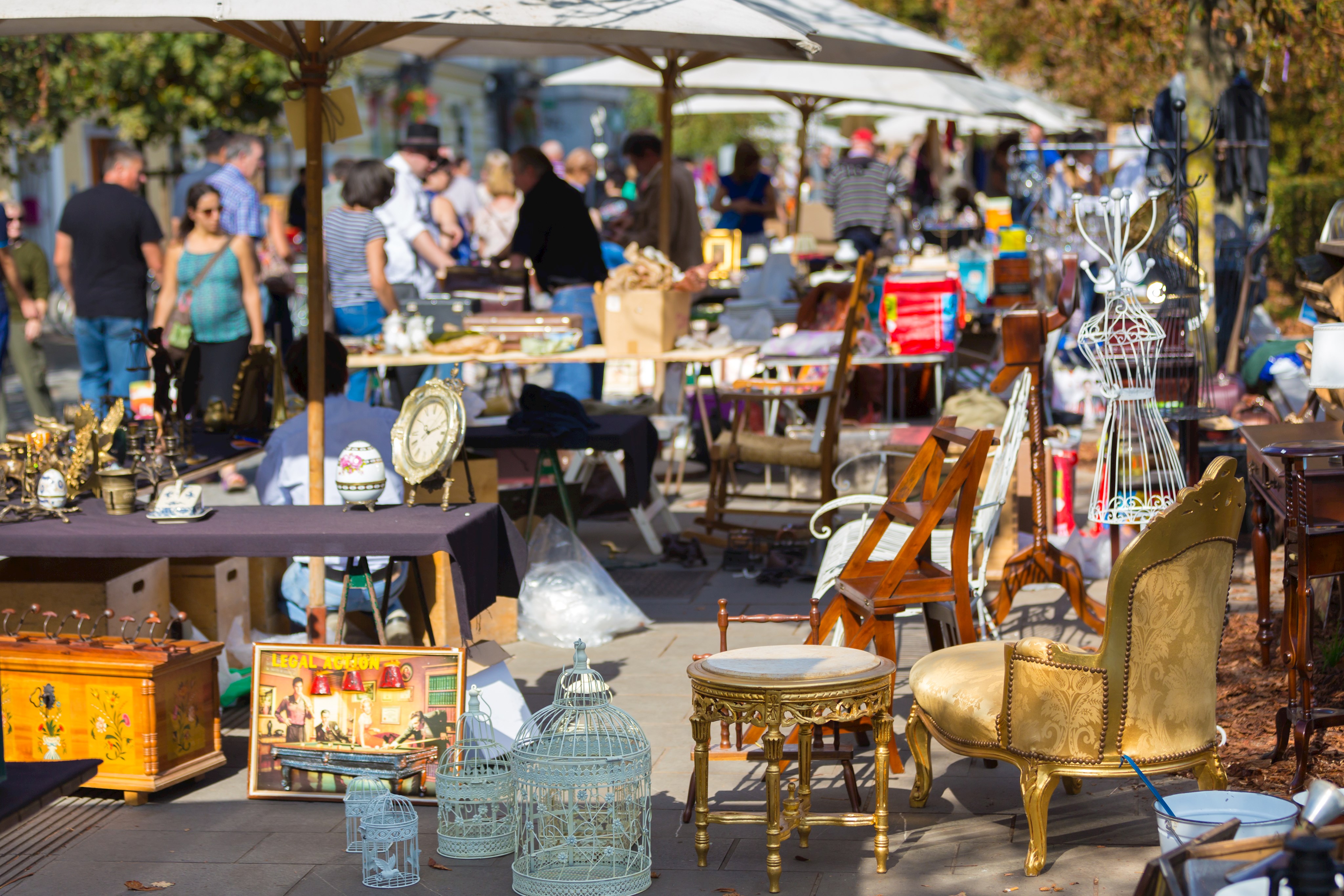 Blick auf Flohmarkt